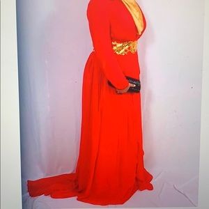 Prom / ball gown / wedding party dress